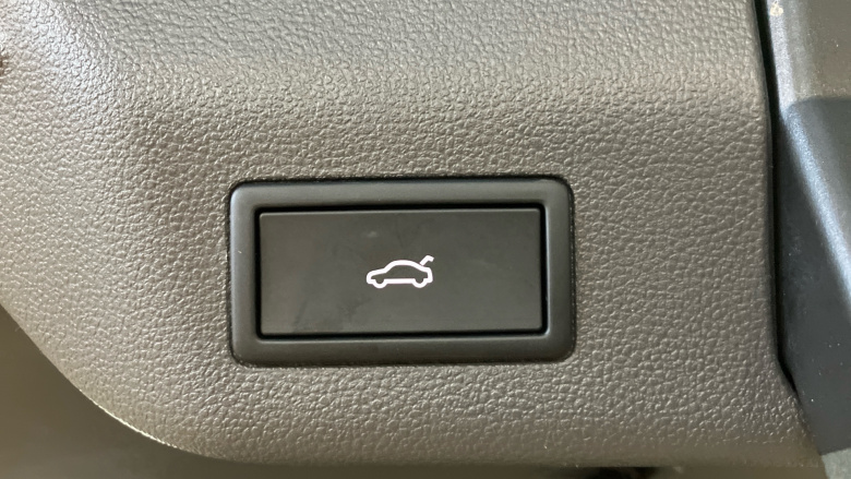 Volkswagen Multivan 2.0 TDI Style 5dr LWB DSG Diesel Estate